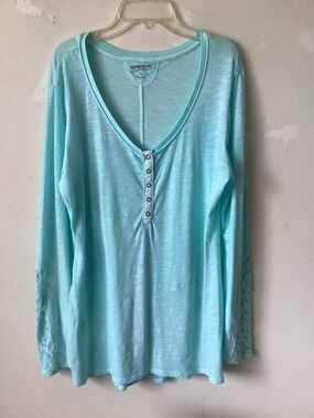 Arizona Jeans Light green  Henley Lace-Sleeve Top